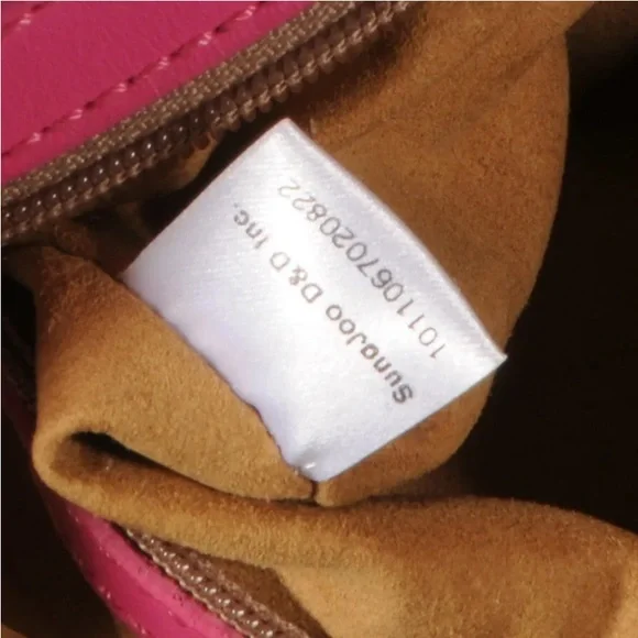 AUTHENTIC MCM Visetos Lion Tote Boston Bag + Dust Bag - Picture 10 of 12